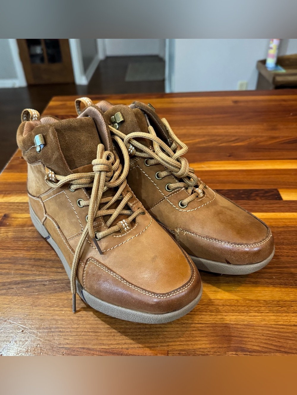 NWOT Men’s Propet Lance boots (MCV032L) Size 8